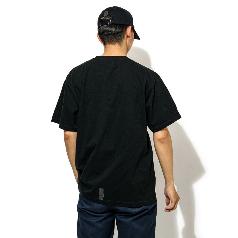 PHYSICAL EMBROIDERY LOGO TEE Tシャツ